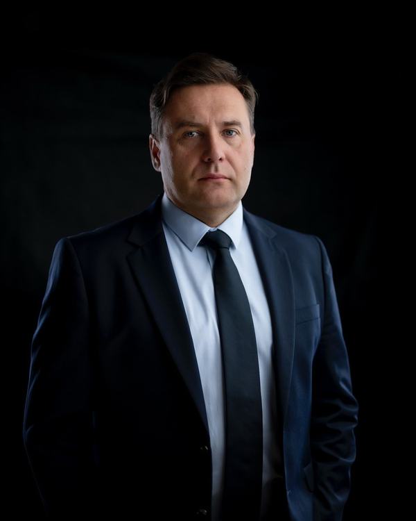Radek, zdjęcia biznesowe w studiu (4)